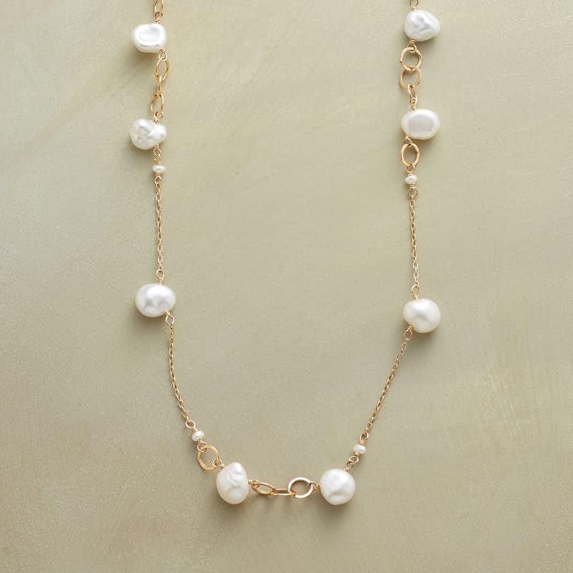 RING AROUND PEARLS NECKLACE view 1