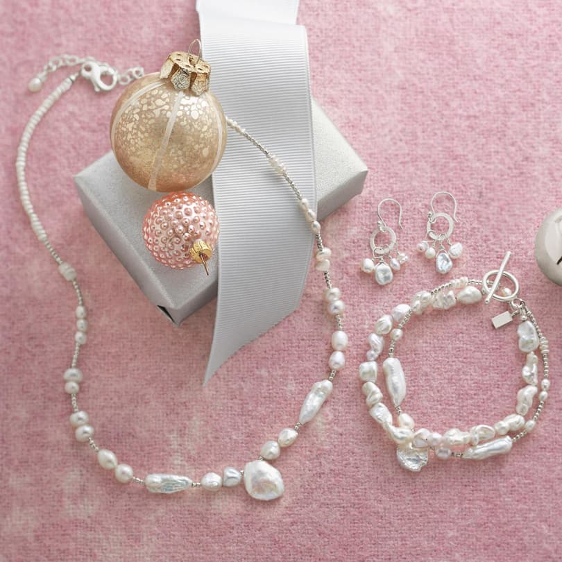 NOUVELLE PEARL COLLECTION view 1