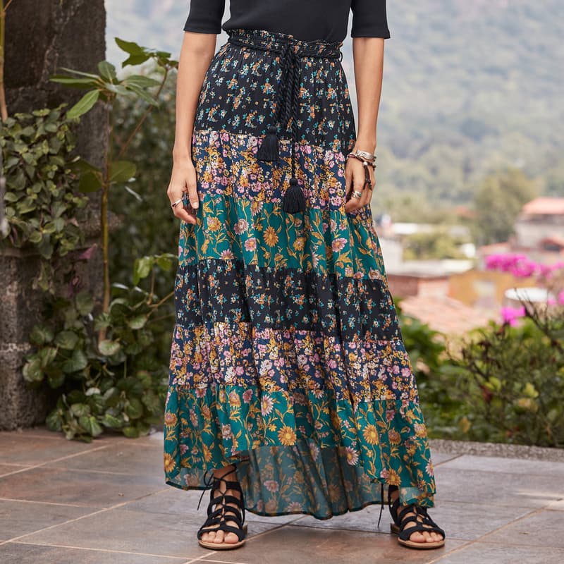 BEAUTY IN BLOOM SKIRT view 1 FLORAL