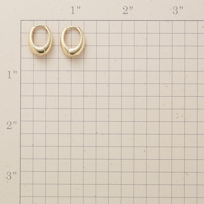 YELLOW GOLD OVAL HOOPS view 1