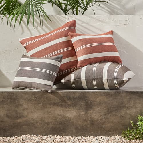 OUTDOOR OASIS PILLOW view 1