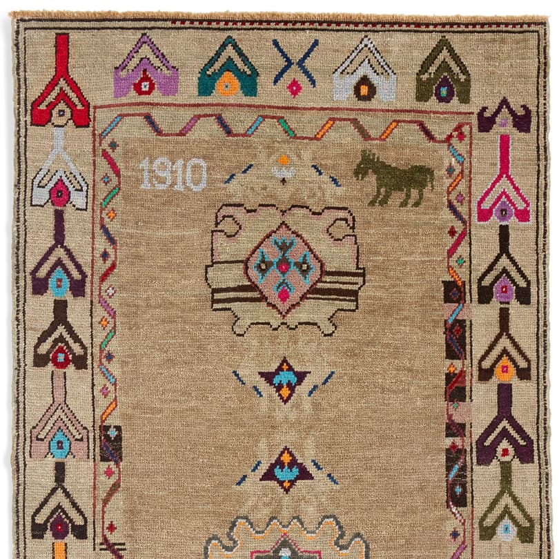1910 MUSTANG KNOTTED RUG view 1