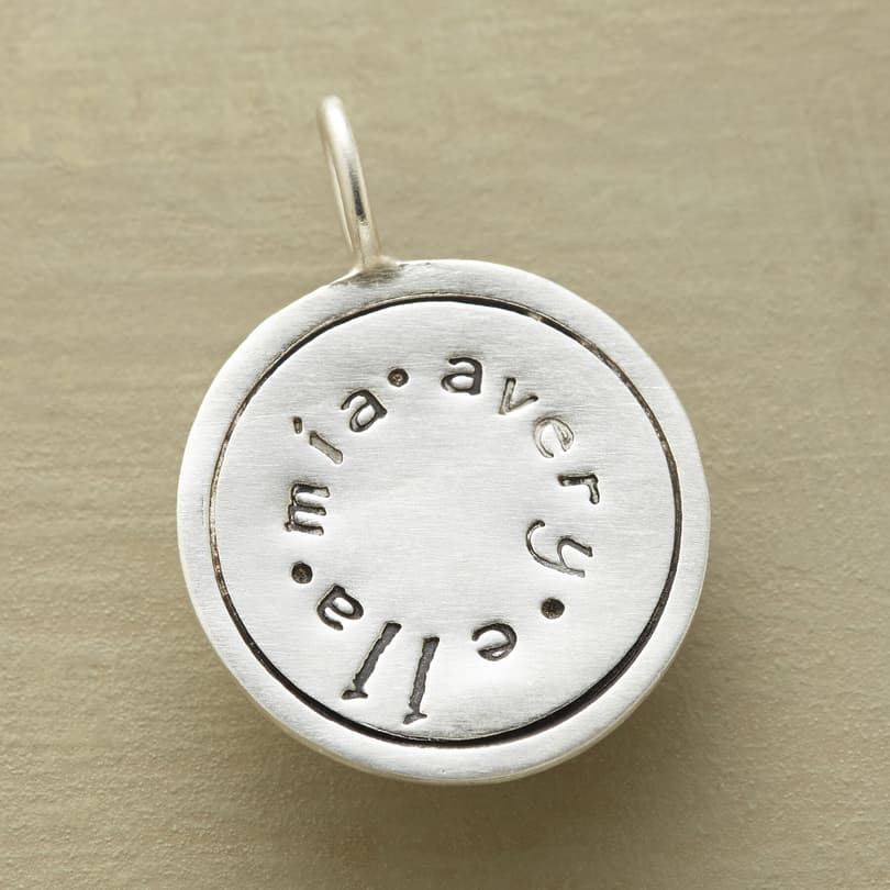 PERSONALIZED CIRCLE CHARM view 1
