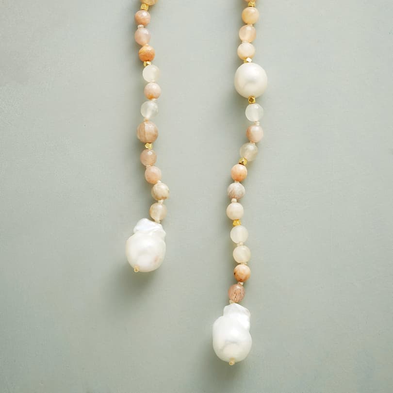 PEARL LARIAT NECKLACE view 2