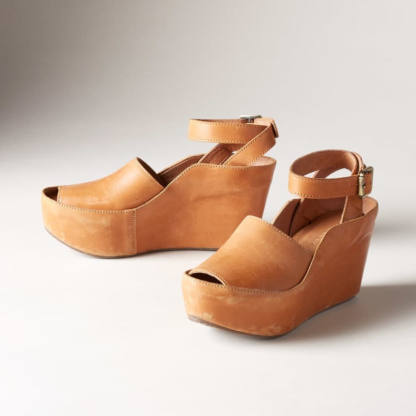 SORIN WEDGES view 1 CAMEL