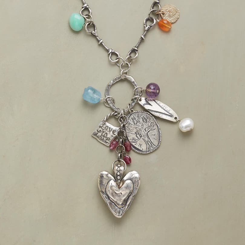 SWEET MOMENTS NECKLACE view 1