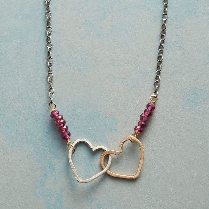 OPEN HEARTS NECKLACE view 1