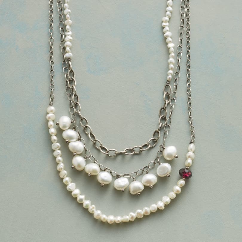 PEARL TRILOGY NECKLACE view 1