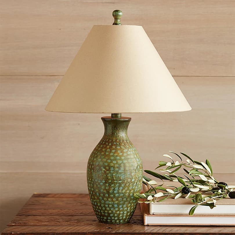 VALLEY VERDE PETITE TABLE LAMP view 1