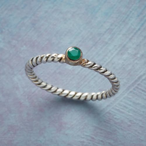 EMERALD SOLITAIRE RING view 1