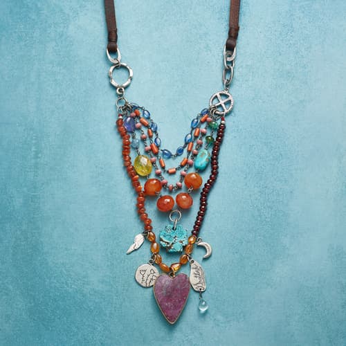HEART'S JOURNEY NECKLACE view 1