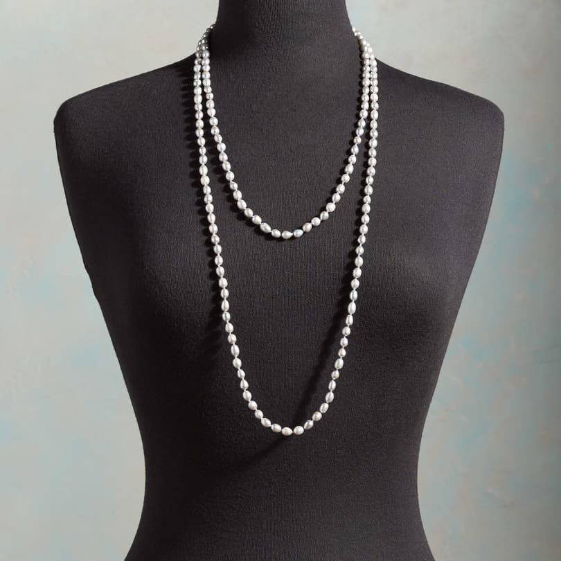 PEARLS AND PINE NECKLACE view 3