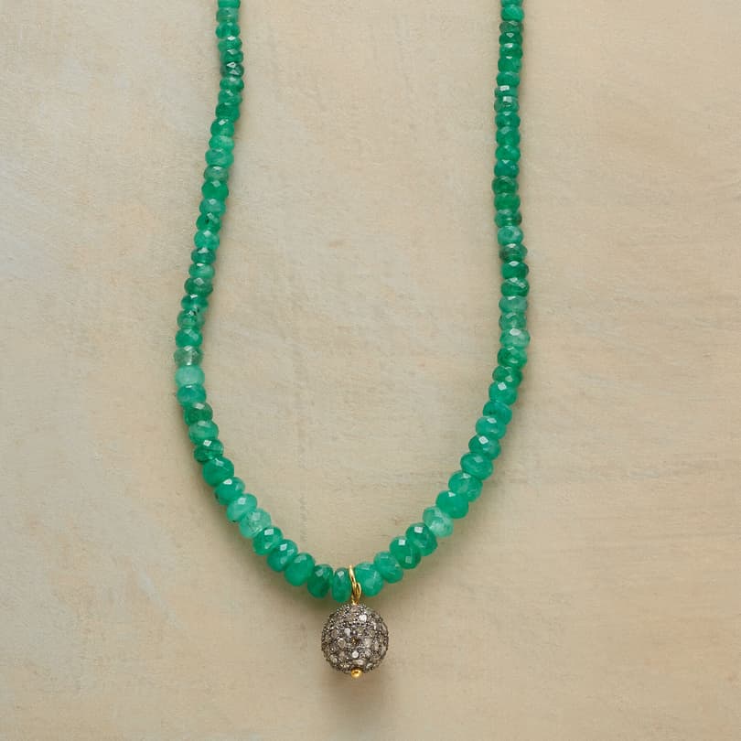 EMERALD MIRAGE NECKLACE view 1