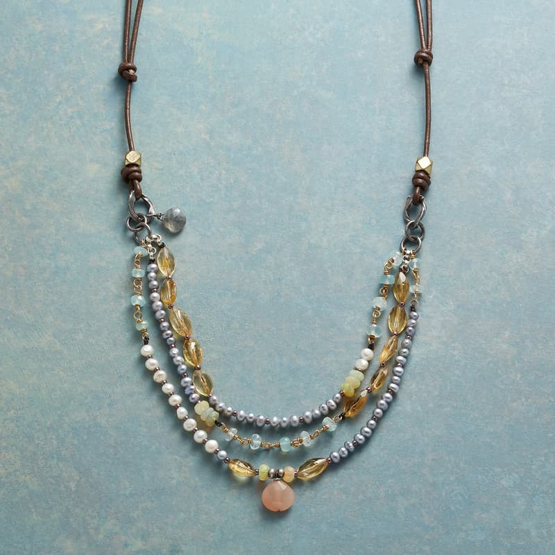 PEARL PALISADES NECKLACE view 1