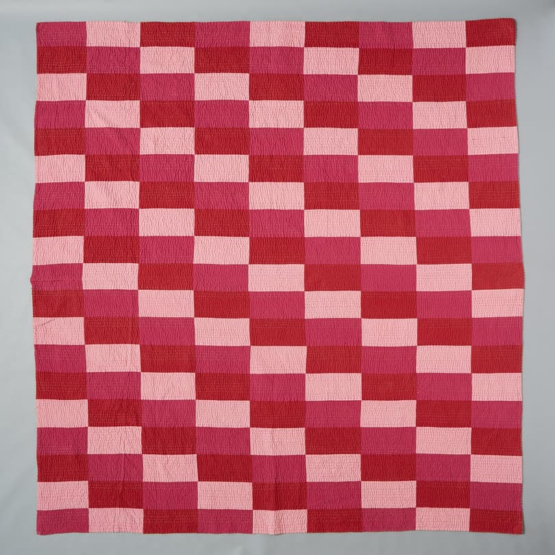IN THE PINK LIGHTWEIGHT QUILT view 1