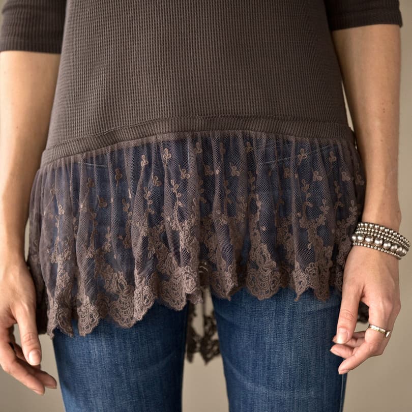 Charming Lace Thermal view 2