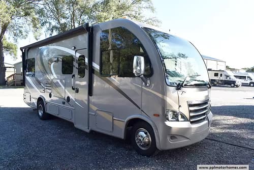 60850 - 26' 2016 Thor Axis 25.2 w/Slide Image 1