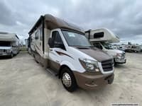 59641 - 25' 2016 Winnebago View 24V w/Slide Image 1