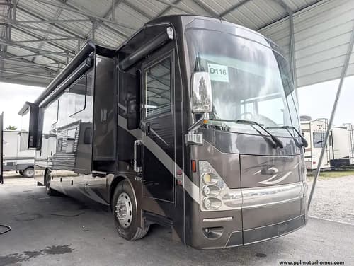 64964 - 39' 2017 Thor Tuscany 38SQ 450hp Cummins w/4 Slides Image 1