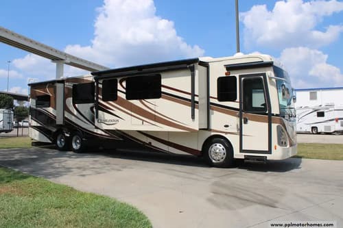 64429 - 43' 2014 Forest River Charleston 430FK 450hp Cummins w/4 Slides Image 1