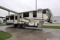 54625 - 38' 2017 Keystone Montana 3811MS w/3 Slides Image 1
