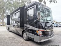 65216 - 37' 2018 Newmar Ventana 3709 360hp Cummins w/3 Slides Image 1