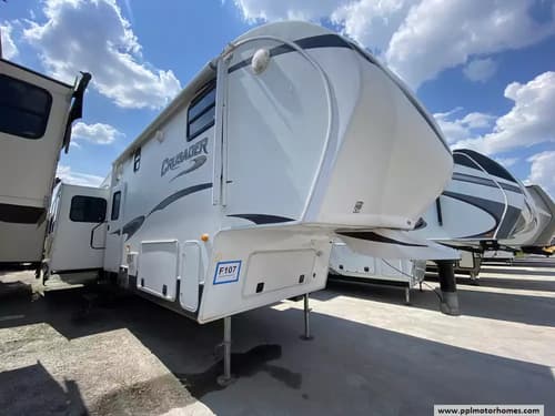60970 - 36' 2013 Forest River Prime Time Crusader 320RLT w/3 Slides Image 1