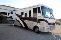 54517 - 35' 2006 Damon Daybreak 3276 w/2 Slides Image 1