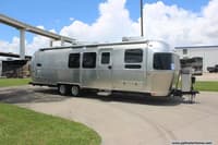 60031 - 31' 2024 Airstream Flying Cloud 30FB TWIN - Bunk House Image 1