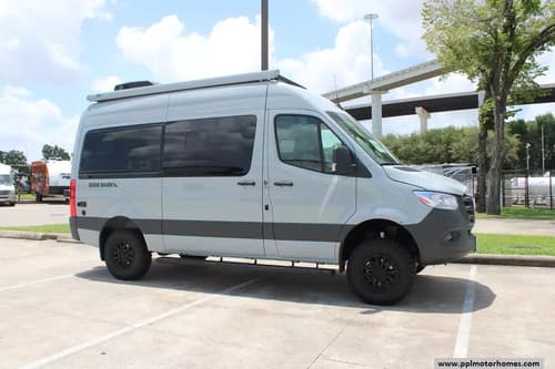 64156 - 19' 2026 Thor Eddie Bauer 19EB Image 1