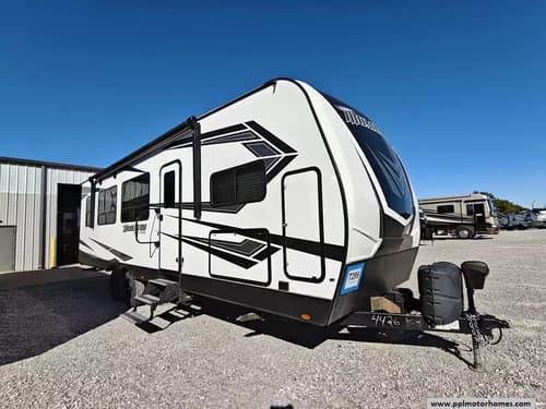61300 - 34' 2021 Grand Design Momentum 28G w/2 Slides & Generator  - Toy Hauler Image 1