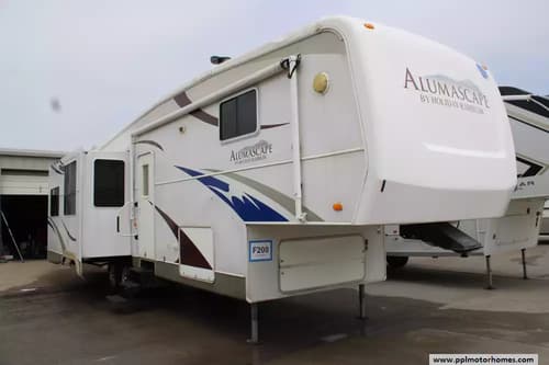 63052 - 35' 2007 Holiday Rambler Alumascape 33CKT w/3 Slides Image 1