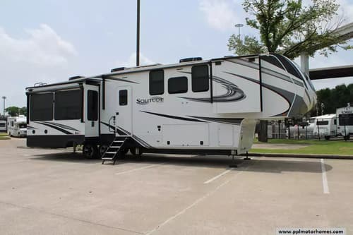63743 - 41' 2022 Grand Design Solitude 373FB w/3 Slides & Generator Image 1
