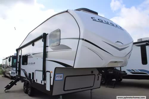 63488 - 26' 2024 Keystone Cougar Sport 2100RK w/Slide Image 1