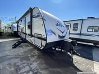 56447 - 29' 2021 Jayco Jay Feather 24RL w/Slide Image 1