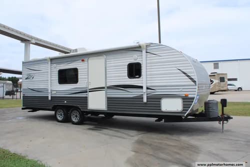 64582 - 28' 2017 Crossroads Z-1 252BH - Bunk House Image 1