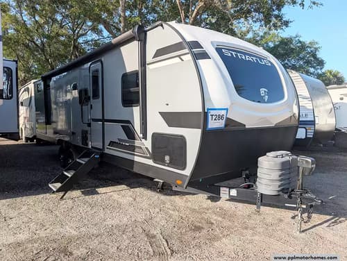 63381 - 33' 2024 Venture RV Stratus 291VQB w/Slide - Bunk House Image 1