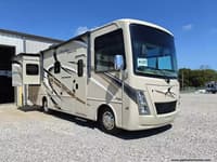 61037 - 29' 2019 Thor Freedom Traveler 27A w/2 Slides Image 1