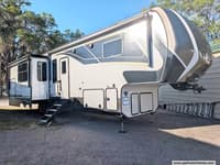 62963 - 37' 2024 Keystone Apline Avalanche 338GK w/4 Slides Image 1