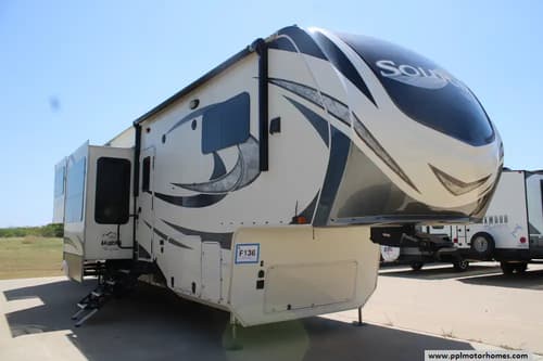 64268 - 41' 2017 Grand Design Solitude 375RES w/5 Slides Image 1
