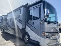 55513 - 44' 2019 Newmar Ventana 4369 400hp Cummins w/3 Slides Image 1