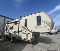 59736 - 28' 2018 Forest River Rockwood Ultra Lite 2440BS w/2 Slides Image 1