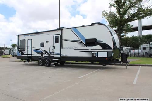 63599 - 39' 2021 Keystone Carbon 35 w/Slide & Generator Image 1