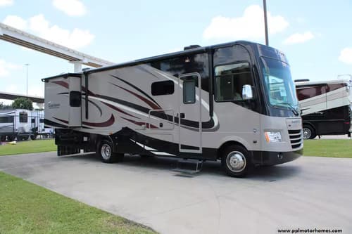 63432 - 30' 2016 Forest River Coachmen Mirada 31FW w/2 Slides Image 1