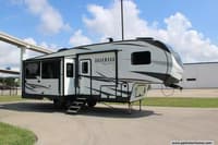 60572 - 33' 2022 Forest River Rockwood Ultra Lite 2883WS w/3 Slides Image 1