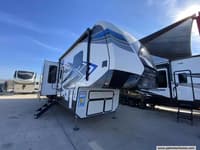 62087 - 39' 2020 Keystone Fuzion 373 w/3 Slides & Generator  - Toy Hauler Image 1