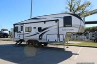 61339 - 28' 2022 Keystone Cougar 24RDS w/2 Slides Image 1