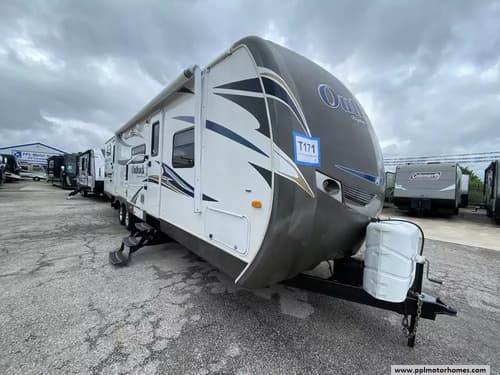 63575 - 36' 2012 Keystone 312BH w/2 Slides - Bunk House Image 1