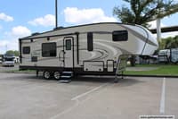 64158 - 31' 2018 Keystone Cougar X-Lite 27RKS w/2 Slides Image 1