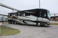 61972 - 43' 2013 Winnebago Tour 42GD 450hp Cummins w/4 Slides Image 1